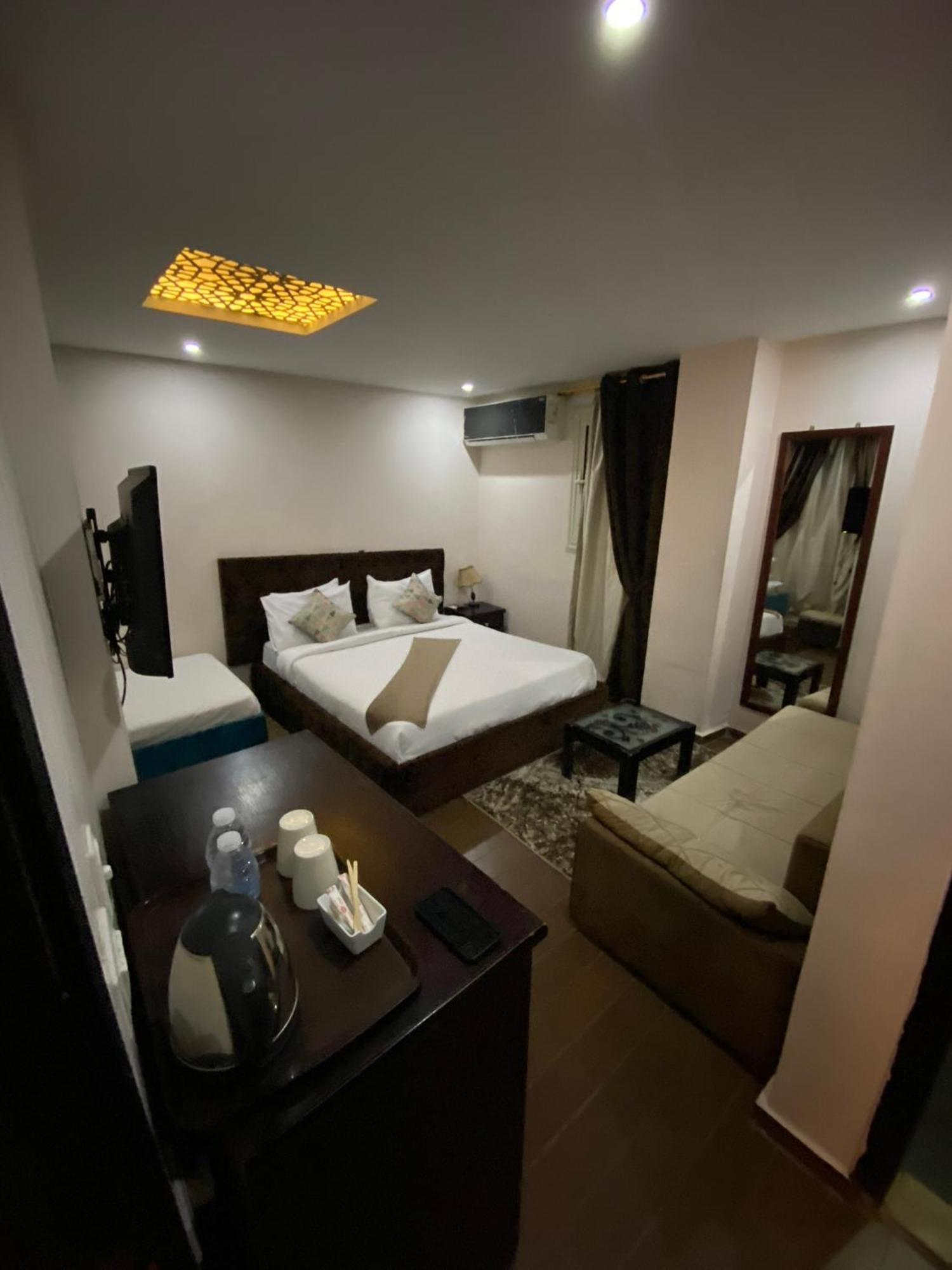 Hostel Golden Pyramids View Inn Cairo